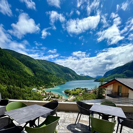 Hotel Aurora Молвена Екстериор снимка