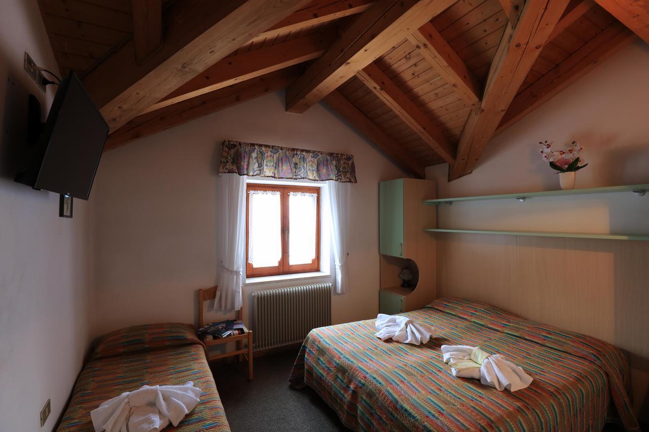 Hotel Aurora Молвена Екстериор снимка